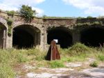 Darnet Fort: gun casemate - central parade