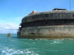 Horse Sand Fort: Spithead, Hampshire: Viewed from the sea