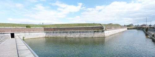 Kings Bastion and Long Curtain: Portsmouth: Kings Bastion from Spur Redoubt.